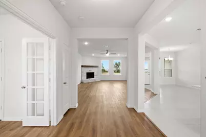 1009 Northern Oaks Court, Springtown, TX 76082 - Photo 4
