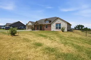 1009 Northern Oaks Ct, Springtown, TX 76082 - Photo 26