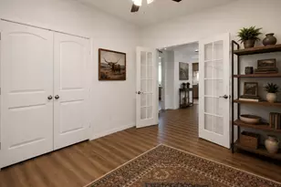 1009 Northern Oaks Ct, Springtown, TX 76082 - Photo 6