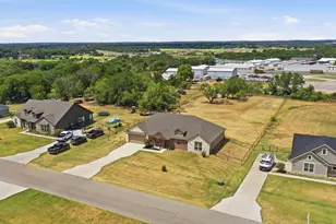 1009 Northern Oaks Ct, Springtown, TX 76082 - Photo 34
