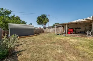 2006 E Branch Hollow Dr, Carrollton, TX 75007 - Photo 22