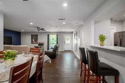 641 Furlong Drive, Dallas, TX 75211 - Photo 12