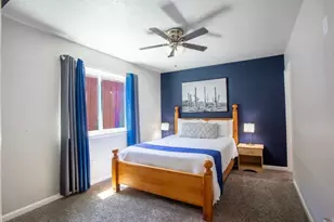 641 Furlong Dr, Dallas, TX 75211 - Photo 20
