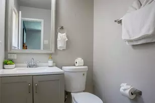 641 Furlong Dr, Dallas, TX 75211 - Photo 24