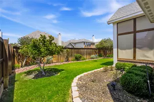 921 Viburnum Dr, Fort Worth, TX 76131 - Photo 4
