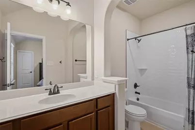 921 Viburnum Drive, Fort Worth, TX 76131 - Photo 32