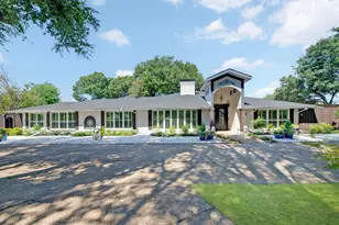 14087 Brookridge Dr, Dallas, TX 75240 - Photo 2