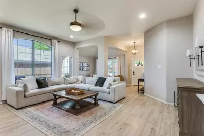 6817 Beverly Glen Drive, Fort Worth, TX 76132 - Photo 4