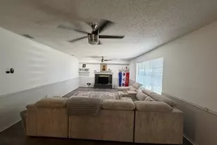 1017 Mill River Dr, Garland, TX 75043 - Photo 10