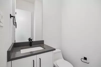 1901 N Carroll Avenue #104, Dallas, TX 75204 - Photo 12