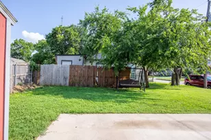519 Taylor St, Arlington, TX 76011 - Photo 16