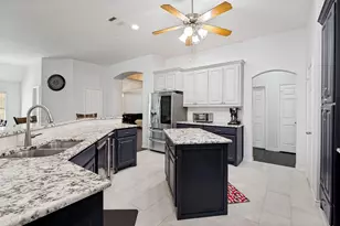 517 Magnolia Ln, Glenn Heights, TX 75154 - Photo 10