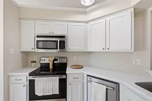 2606 Worth Forest Ct, Arlington, TX 76016 - Photo 8