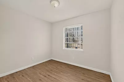9905 Grove Oaks Boulevard, Dallas, TX 75217 - Photo 22