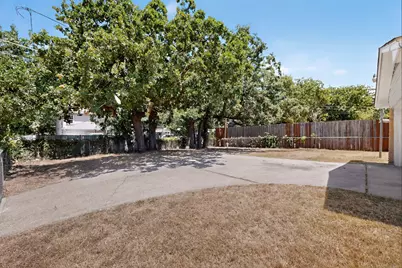 9905 Grove Oaks Boulevard, Dallas, TX 75217 - Photo 36