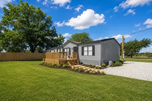 18327 Gholson Rd, Waco, TX 76705 - Photo 2