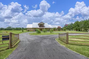 1131 Harvey Ln, Denison, TX 75020 - Photo 2