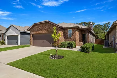 589 Concho Street, Aubrey, TX 76227 - Photo 2