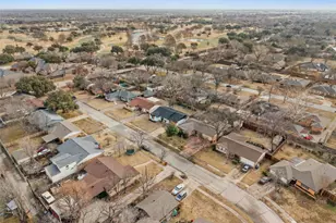 11046 Delford Cir, Dallas, TX 75228 - Photo 8