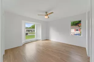 11046 Delford Cir, Dallas, TX 75228 - Photo 28