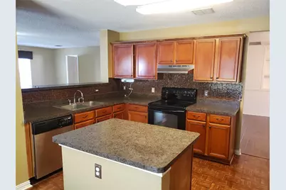 7009 Oconnor Street, Arlington, TX 76002 - Photo 6