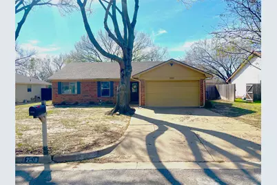 2610 N Casa Blanca Court, Arlington, TX 76015 - Photo 1