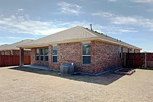 2606 Lavender Ln, Glenn Heights, TX 75154 - Photo 18