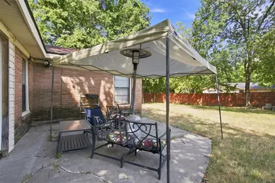 1817 Ellington Drive, Fort Worth, TX 76112 - Photo 24