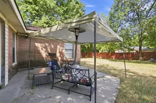 1817 Ellington Dr, Fort Worth, TX 76112 - Photo 24