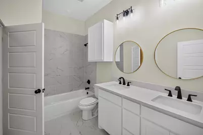 314 N Anglin Street, Cleburne, TX 76031 - Photo 12