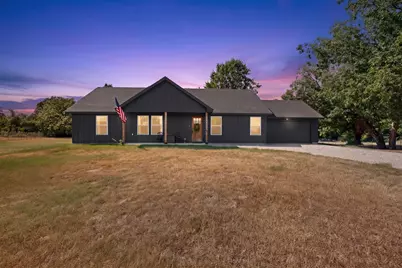 1069 Hereford Drive, Springtown, TX 76082 - Photo 2