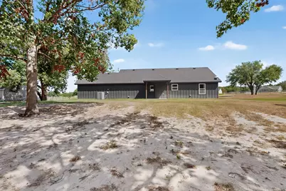 1069 Hereford Drive, Springtown, TX 76082 - Photo 24