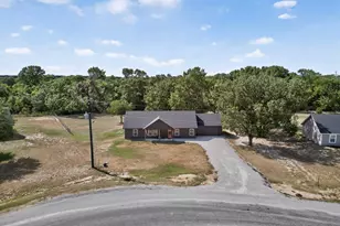 1069 Hereford Dr, Springtown, TX 76082 - Photo 34