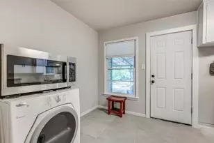 1004 Cordell St, Denton, TX 76201 - Photo 6