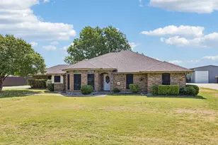 11654 Nicole Ln, Forney, TX 75126 - Photo 2