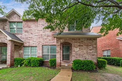 2332 Calendar Court, Grand Prairie, TX 75050 - Photo 2