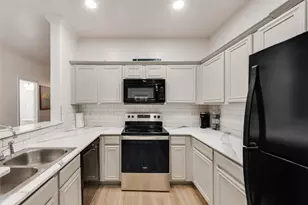 2332 Calendar Ct, Grand Prairie, TX 75050 - Photo 10