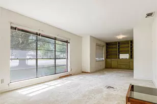 2706 Bois D'Arc St, Commerce, TX 75428 - Photo 2