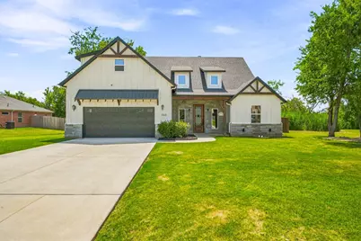 545 McKittrick Court, Godley, TX 76044 - Photo 2