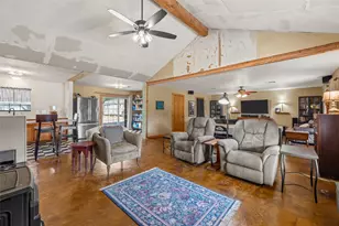 271 County Rd 3580, China Spring, TX 76633 - Photo 4