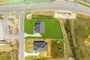 107 Red Clf Ct, Rhome, TX 76078 - Photo 36