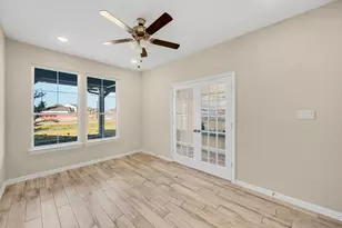 107 Red Clf Ct, Rhome, TX 76078 - Photo 10