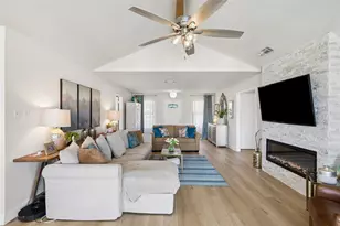 4001 Apache Trail Ct, Granbury, TX 76048 - Photo 6