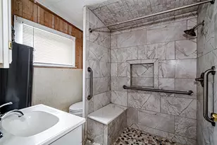 507 W Heard St, Cleburne, TX 76033 - Photo 14