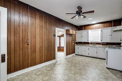 507 W Heard Street, Cleburne, TX 76033 - Photo 6