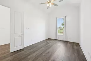 4101 Hawthorn Dr, Aubrey, TX 76227 - Photo 14