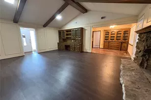 1025 Cloverdale Ln, DeSoto, TX 75115 - Photo 4