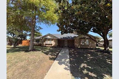1025 Cloverdale Lane, DeSoto, TX 75115 - Photo 1