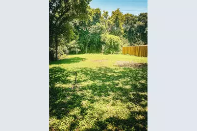 214 S Moore Street, Dallas, TX 75203 - Photo 1