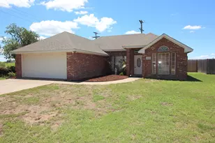 1838 Laura St, Weatherford, TX 76086 - Photo 1